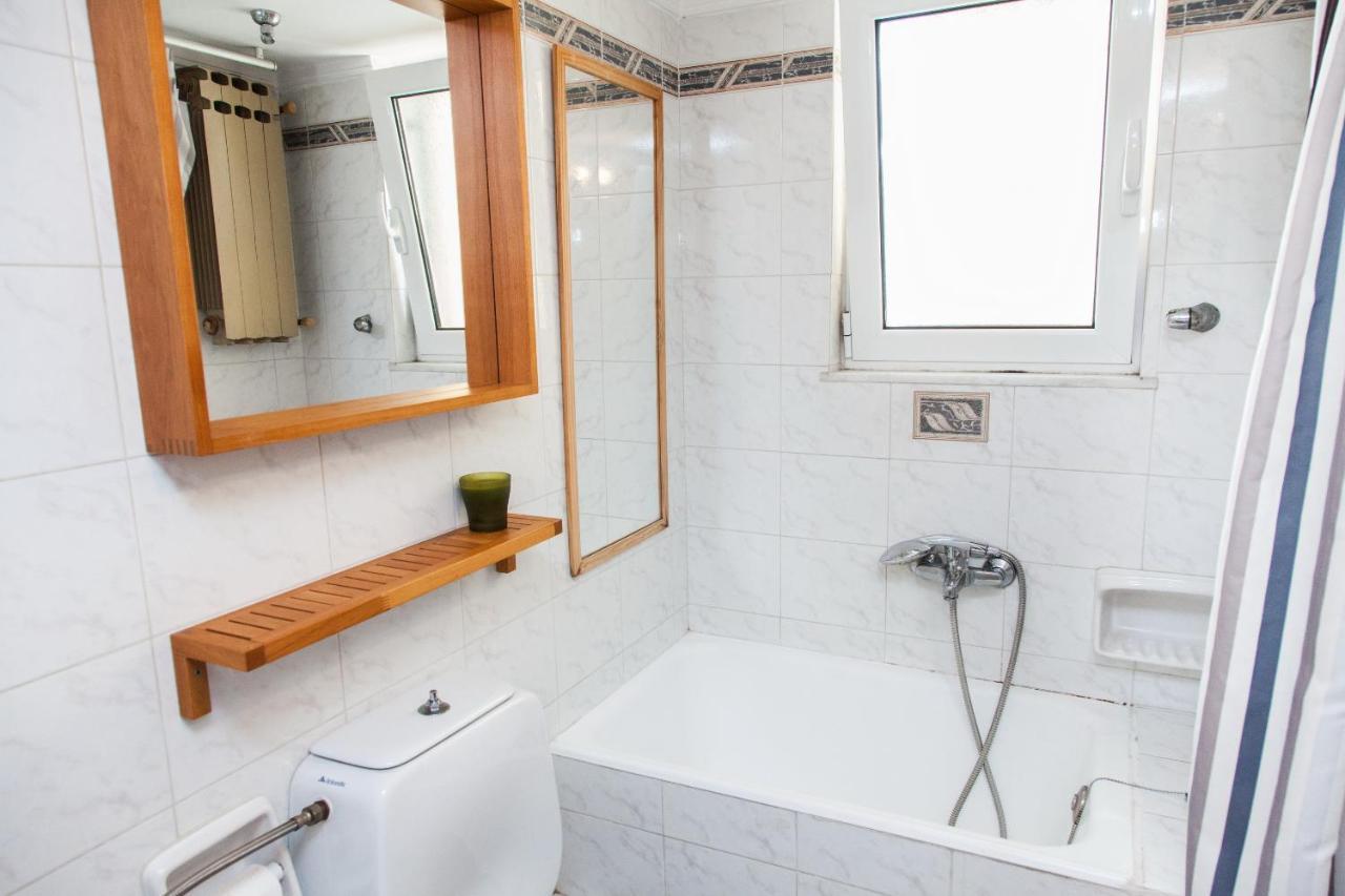 Amazing Apartment With View! Piraeus Buitenkant foto