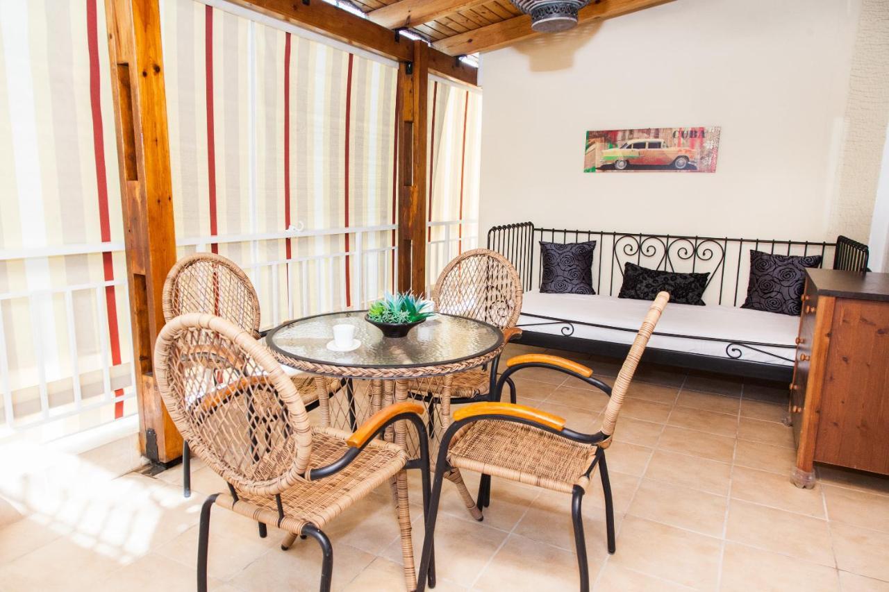 Amazing Apartment With View! Piraeus Buitenkant foto