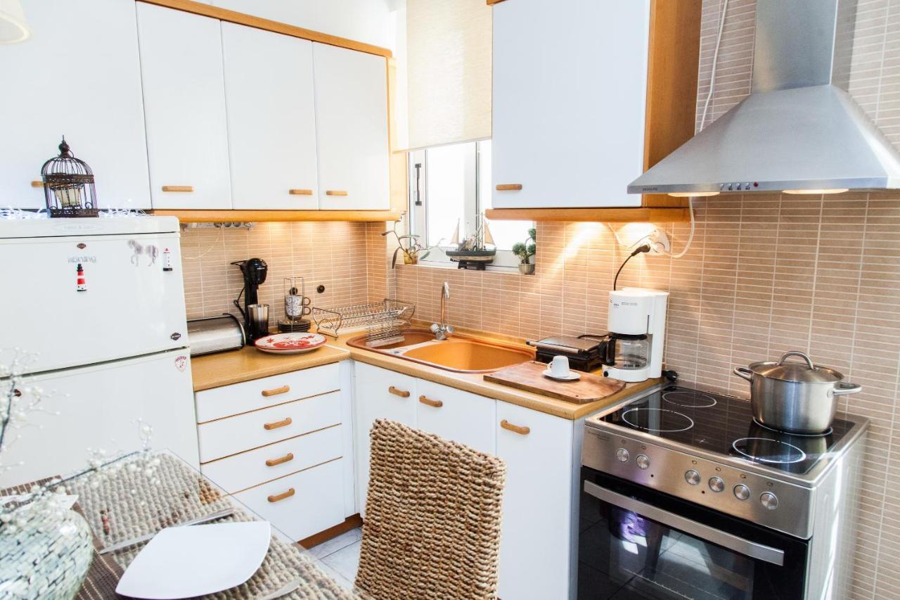 Amazing Apartment With View! Piraeus Buitenkant foto