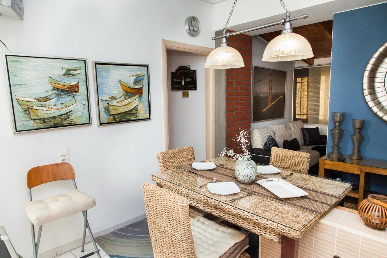 Amazing Apartment With View! Piraeus Buitenkant foto